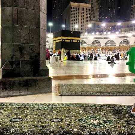 لوگوں کی محبت پانی کے بلبلے جیسی  ہے
زیادہ دیر نہیں رہتی مگر اللہ تعالیٰ کی محبت 
آبِ حیات ہے امر ہے کبھی نہ ختم ہونے والی 😍🥀