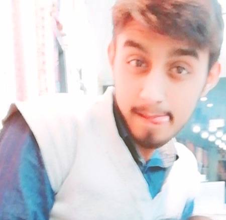 Hy guyz I know burani pic but hppy wali h isi liy upload ki..Guyz kal mera operation h to dua krna sb agr zIndgi to bat hogi otherwise sb sy hath jor k mafi mangta hu kch bura laga ho to maf krna🙏🙏tc allah khush rho sb miss u pagli🖤🤭miss u sistrs nd frndx💐