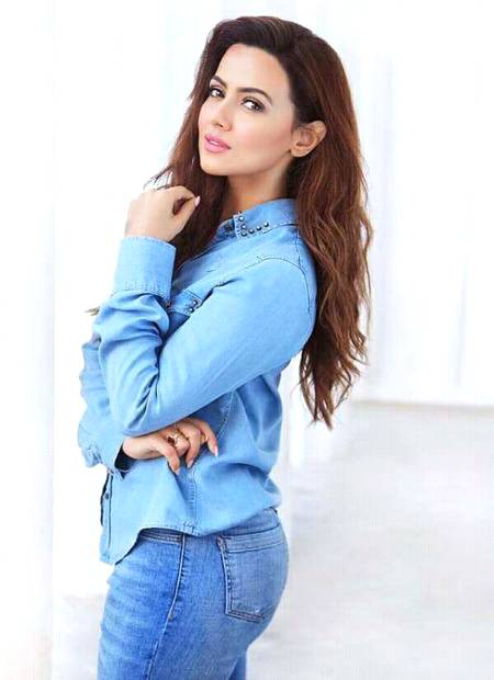 Sana Khan