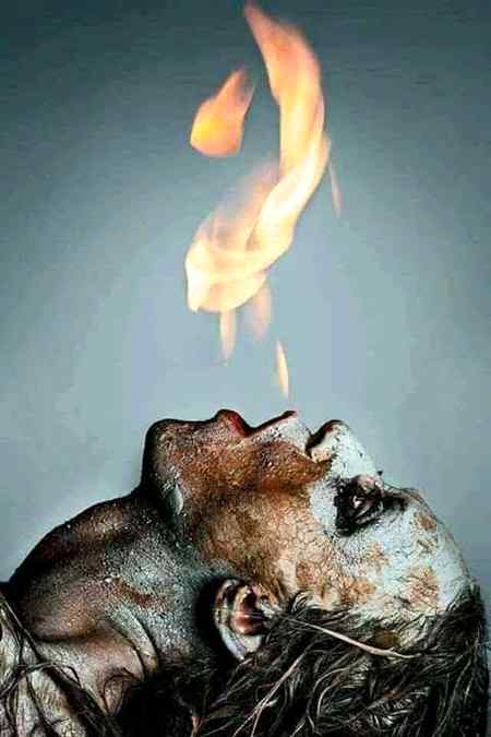 آپ برہم ہی سہی, بات تو کر لیں ہم سے
کُچھ نہ کہنے سے مُحبت کا گُماں ہوتا ہے 🙃🥀
