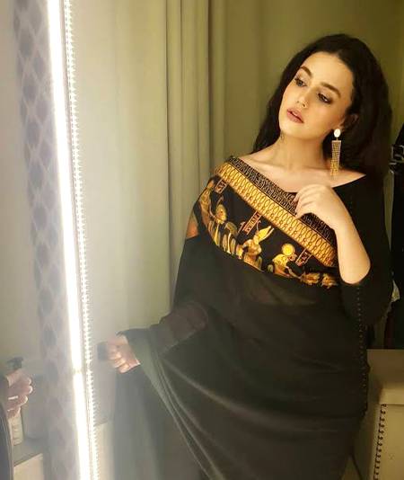 Zara noor abbas