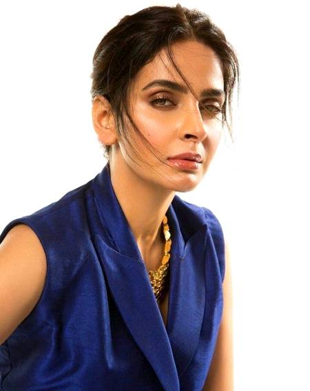 Saba Qamar .✌