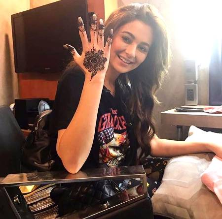Hania Amir...