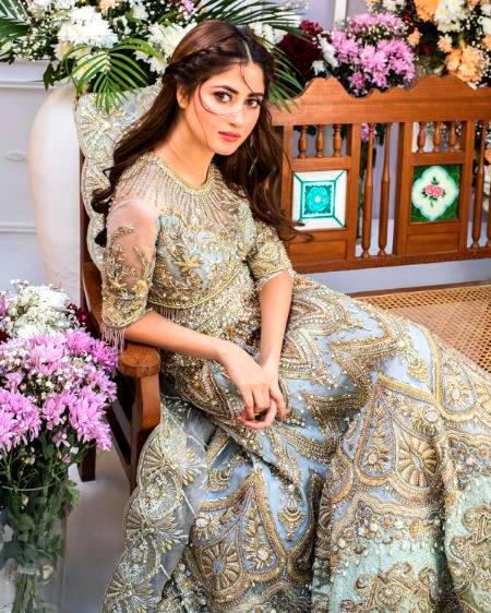 Sajal Ali looking beautiful!