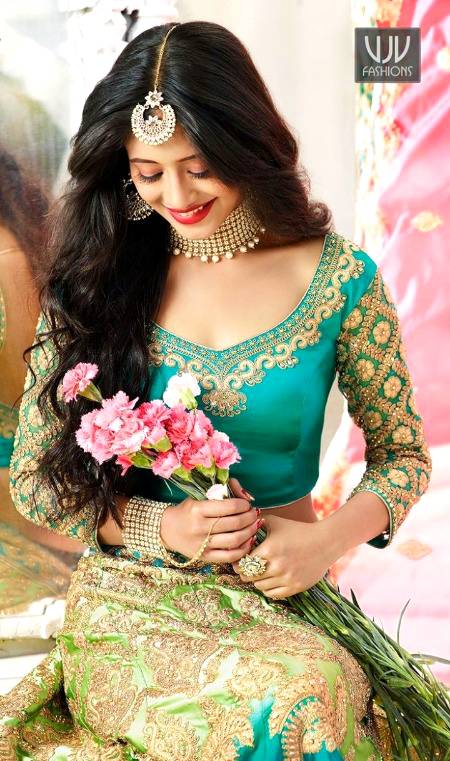 ﻧﻈﺮ ﮐﻮ ﻧﻈﺮ ﮐﯽ ﻧﻈﺮ ﻧﮧ ﻟﮕﮯ،، ﮐﻮﺋﯽ ﺍﭼﮭﺎ ﺑﮭﯽ ﺍﺱ ﻗﺪﺭ ﻧﮧ ﻟﮕﮯ
ﺗﺠﮭﮯ ﺩﯾﮑﮭﺎ ﮨﮯ ﺑﺲ ﺍﺱ ﻧﻈﺮ ﺳﮯ ،،، ﺟﺲ ﻧﻈﺮ ﺳﮯ ﺗﺠﮭﮯ ﻧﻈﺮ ﻧﮧ ﻟﮕﮯ .
H@d!😍