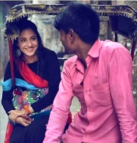 دو چار ہی تو ہیں دنیا میں خوشنما چہرے
اک سخی کا,اک مخلص کا,اک تیرا ,اک میرا