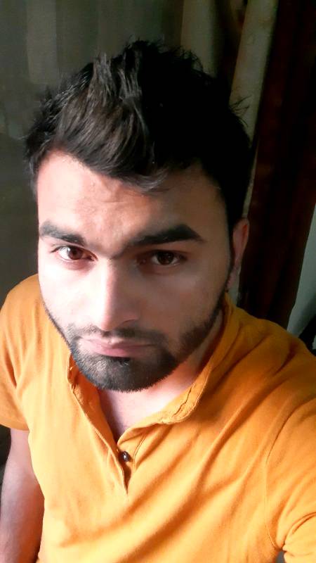 قوس و قزاح کے رنگ تھے میرے خلوص میں
احباب سارے رنگوں کے ،اندھے ملے مجھے