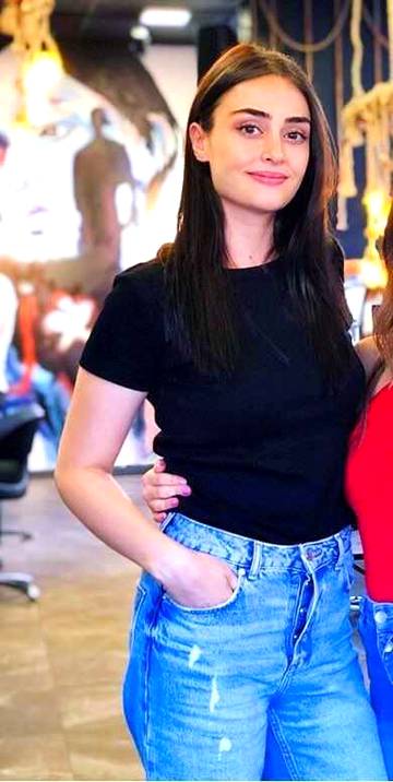 Your FV haleema Esra 🔥 bilgic
