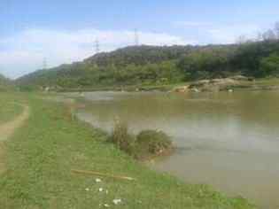 Beautiful haro river jaha aj mn fishing par gaya.n1