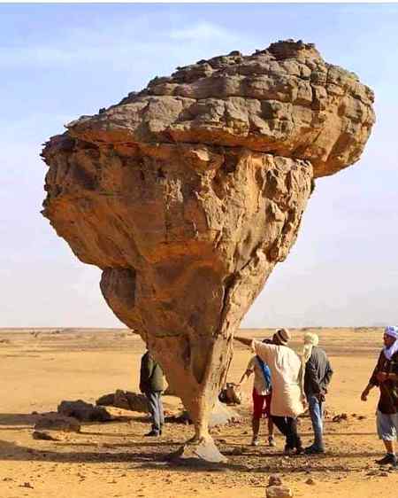 Sahara rock algeria