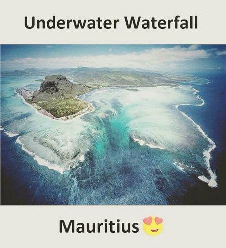 Underwater waterfall