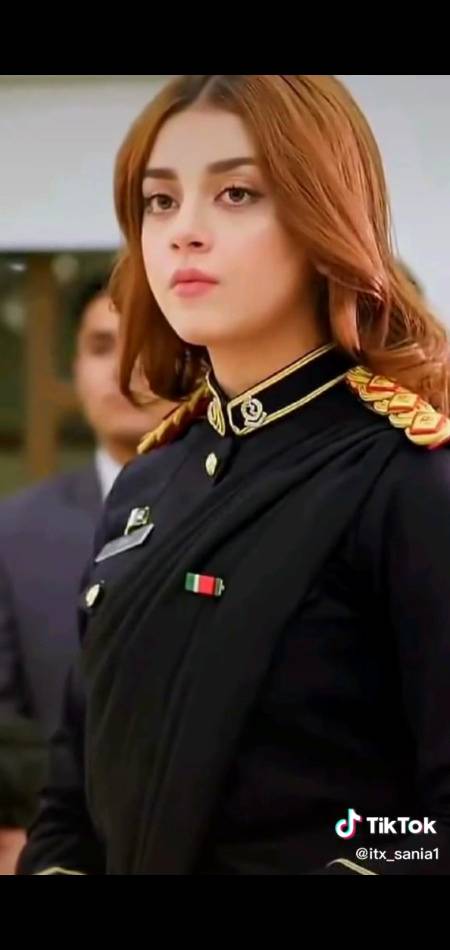 Itni s'sti ni jo hr kisi ki ho jaon🖤🖤🖤