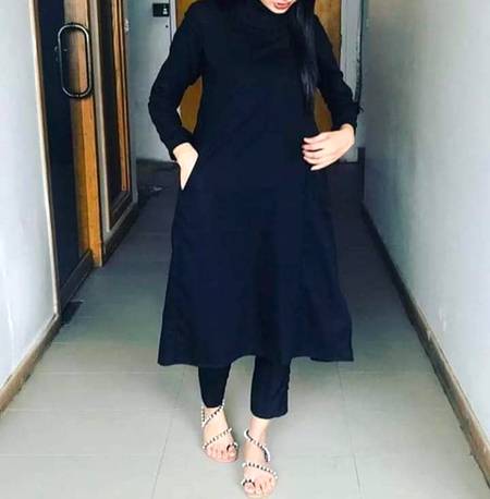 پھر خفا کیسے رہ سکے گا وہ
جب میں کالا لباس پہنوں گی🔥M@hi