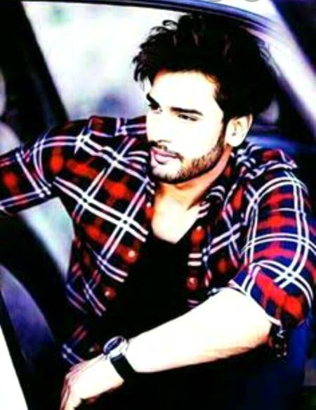 Sun tujpe pabndi lgata hu qk Quraan ghilaaf me acha lagta h smji.🌹❤️tuje jo smjna h smj love u