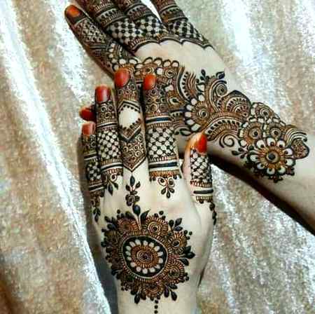 Mehndi design. ..👌👌👌