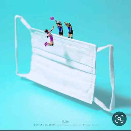 Mask ko volleyball ka net bna diya