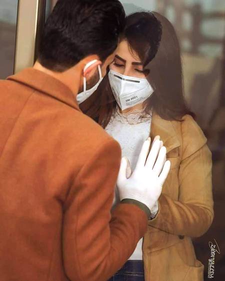 میں وہ محرومِ عنایت ہوں کہ جس نے تجھ سے...
 ملنا  چاہا   تو   بچھڑنے  کی  وبا  پھوٹ  پڑی...