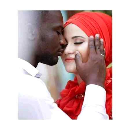 عشق روح سے روح کا ہو۔✨
رنگوں کا کیا ہے؟جسم تو خاک ہے!💞