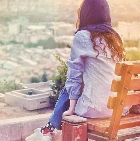کہانی _ طویل___ ہے صاحب 
مختصر یہ کہبہت ٹوٹ گئے ہیں ہم....