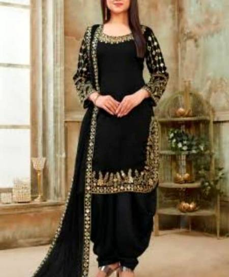 تم نے رسما مجھے سلام کیا
لوگ کیا کیا گماں کر بیٹهے ....!!