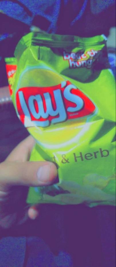 Lays kon khay ga mery sath beth ka