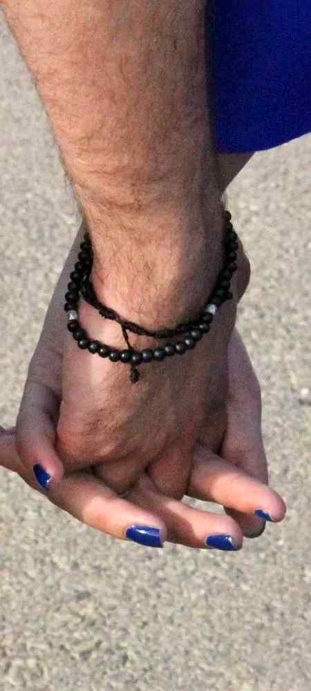 لگ جائے تیرا نام میرے نام کے آگے_
ہو جائے کسی روز پہچان میری مکمل