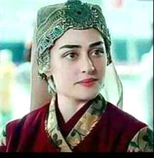 ہمیں ضرُرت نہیں سجنےسنورے کی۔۔۔ھم سادگی میں بھی۔۔قیامت کی ادا رکھتے ھیں