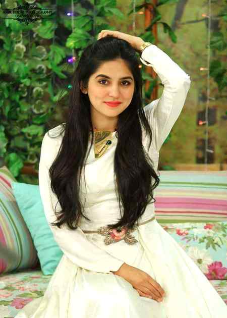 Mat Puch mujsy mery jagny ki waja A Chand 😍 tera he hum shakal Hy ak Jo mujy Sony Nahi dyta 🥰❣️