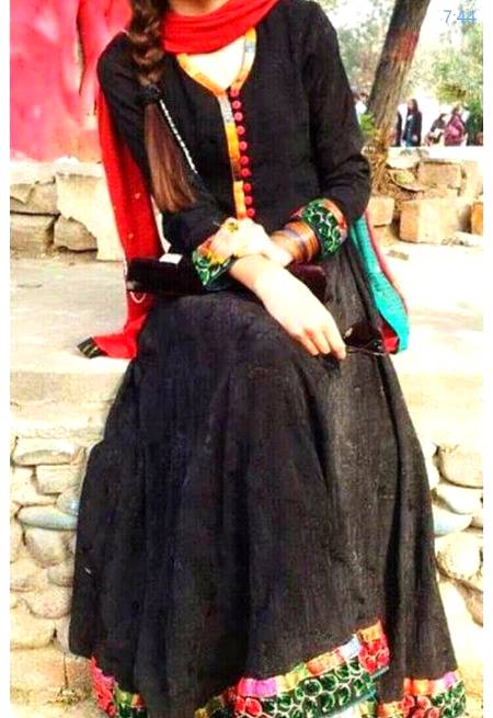 تُو مَیں ہُوا ، مَیں تُو ہُوا ، تُو تَن ہُوا ، مَیں جاں ہُوا
اب کون ہے جو یہ کہے ، تُو اَور ہے ، مَیں اَور ہُوں