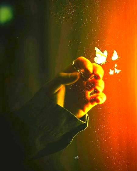 غم تو لکھا سو لکھا میری زندگی میں 
یوں رات بھر نیند نہ آنا کس جرم کی سزا ہے
 Dani...A