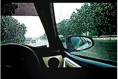 همارے شهر میں اُترا کمال کا موسم.