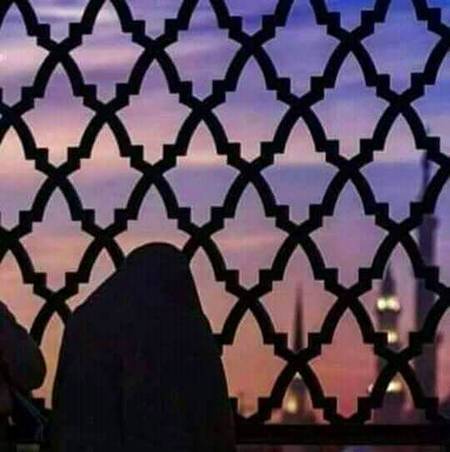 میں تو خاک تھی ، میں ببول تھی
مُجھے کچھ نہ اپنا شعور تھا ۔۔۔!!!
میرے رب نے کتنا کرم کیا ،
کہ دروُد پڑھنا سکھا دیا ۔۔۔!!!
💖✨صلی الله علیہ وآلہ وبارک وسلّم✨💖