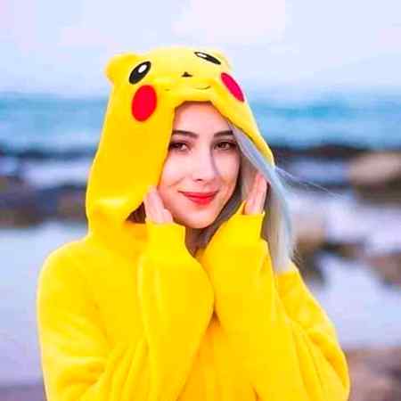 کھو گیا تو پچھتاو گے بہت!!💔
مجھے تو لوٹ آنے کی عادت بھی نہیں__😰