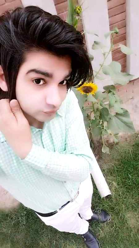 Dil Be Khabar Zid pe Araah hn 😋😋😋