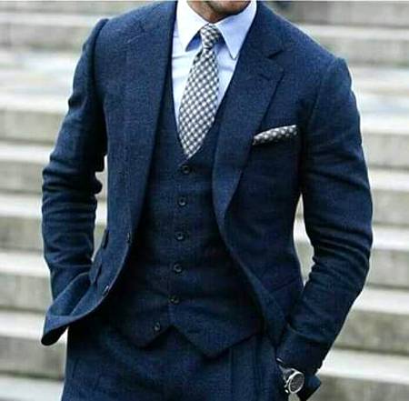 پتھر ہی سمجھتے رہے __ میرے چاھنے والے مجھ کو
میں موم تھا __ کیسی نے مجھے چھو کر نہیں دیکھاrajput