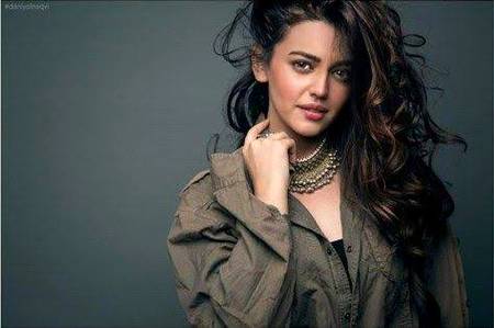 Zara noor abbas