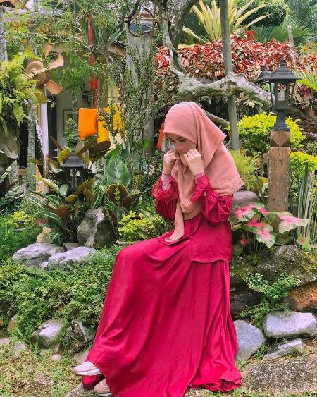 *زندگی کو ایسا بنادے میرے مولا
*خوشی ملے تو سجدا کروں اور غم ملے تو  صبر *آمین