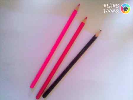 Me 🤔kiska pic banao 🤔koi follow to follow bano to.me AP NE follow ko Kam aao ga I'm joker 🎭 I'm artist