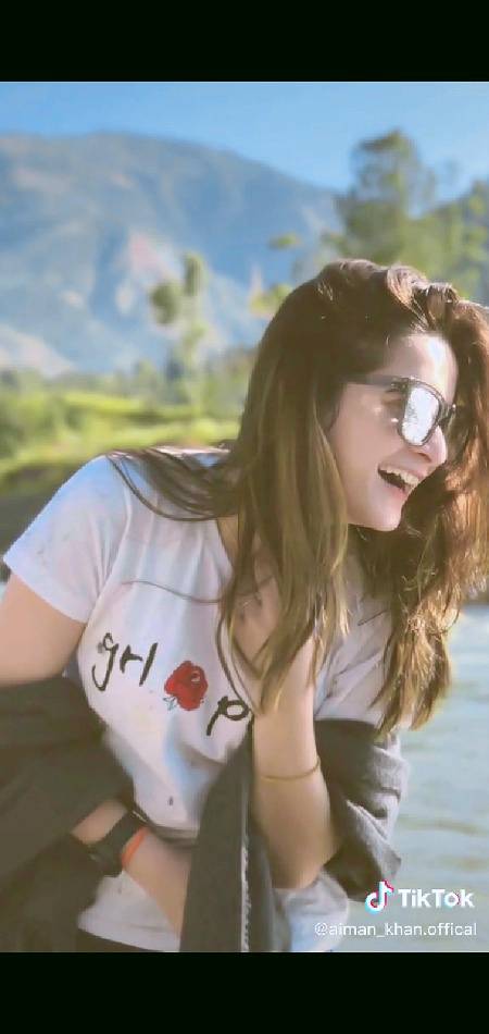 Cute Aiman khan