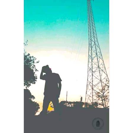 -اور کچھ نہیں اثاثے میں ___ 

 " ایک بد لحاظ سا _ کردار ہے بس .....
☠️😢☠️