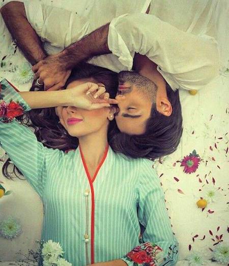 adatton me awal hai .m5 teri bahon me a k sojana .n1