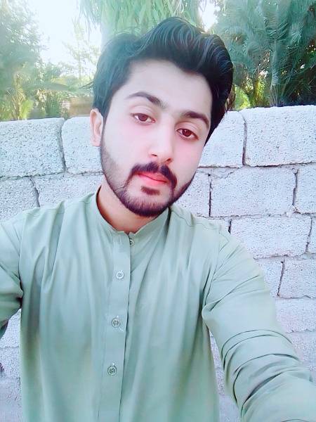 تجھ کو درکار ہے بپھرا ہوا دریا اور میں
دشت ہوں، یار تری پیاس نہیں بجھنے کی