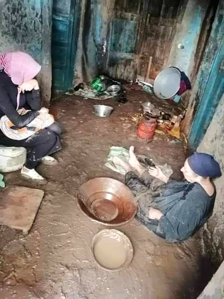 میں کیا کہوں ان تصاویر پر؟؟تصویر نہ دیکھیں تصویر کی گہرائیاں دیکھیں