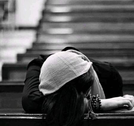 تیری طلب بھی نہ آئی ہمارے حصے میں 

 کسی کے بخت میں لکھا گیا مُکمل تُو