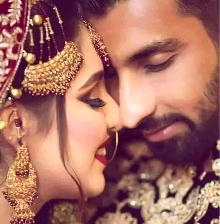 چاند ملتا ہے جہاں چھپ کے زمیں زادوں سے
ایسی بستی میں کہیں تیری تھکن اترے گی..