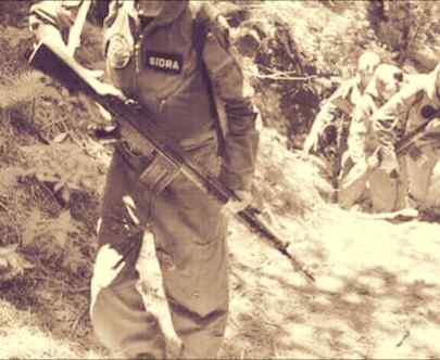 کہتے هیں کبهى کبهى بہت یاد آتے هو...
مطلب کبهى کبهى وه ہمیں بهول بهى جاتے ہیں.