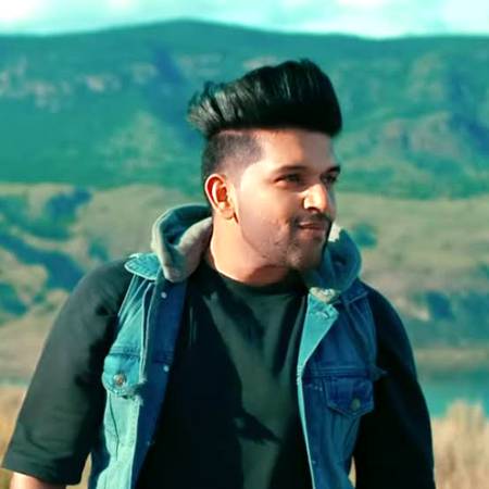 Ye kesa larka hai.is ke men kya kro.jhagrta hai.dewna hai.❤😚