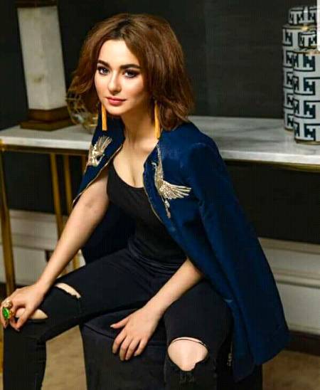 Hania Amir