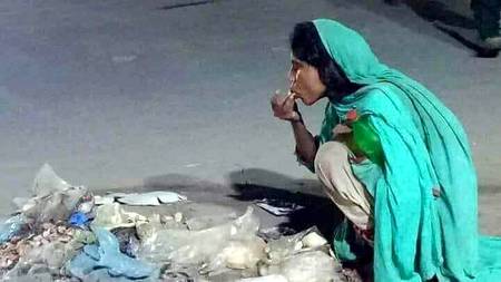 پناہ مانگا کرو غربت سے !!!
یہ محبت سے بڑا دکھ ہے ____🔥