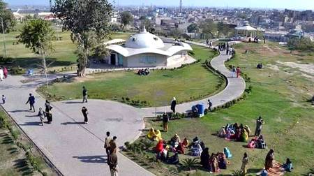 ہزاروں شہر ہے اس دنیا میں 
کبھی آو تو پتہ چلے میرے ملتان کی بات ھی کچھ اور ہے😍❤️